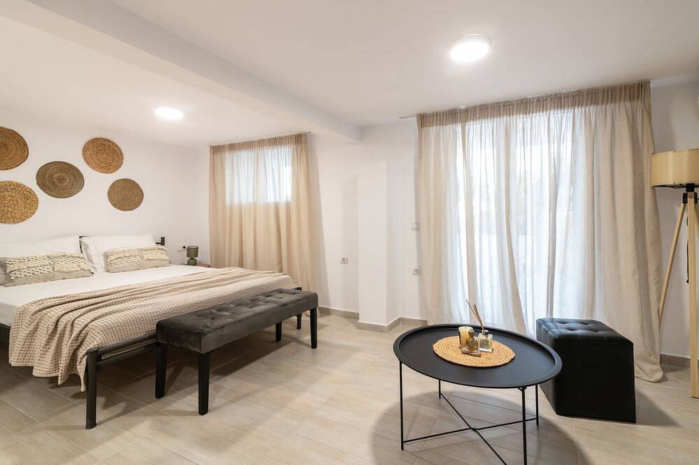 Farao Villa with private pool in Psarou, Kipseli