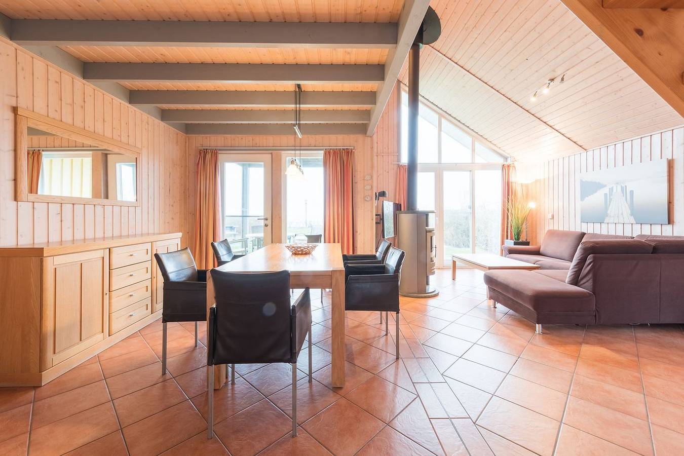 Seeschwalbe Classic 30 - Großzügiges Ferienhaus mit eigener Sauna und Whirlpool in Rechlin, Müritz
