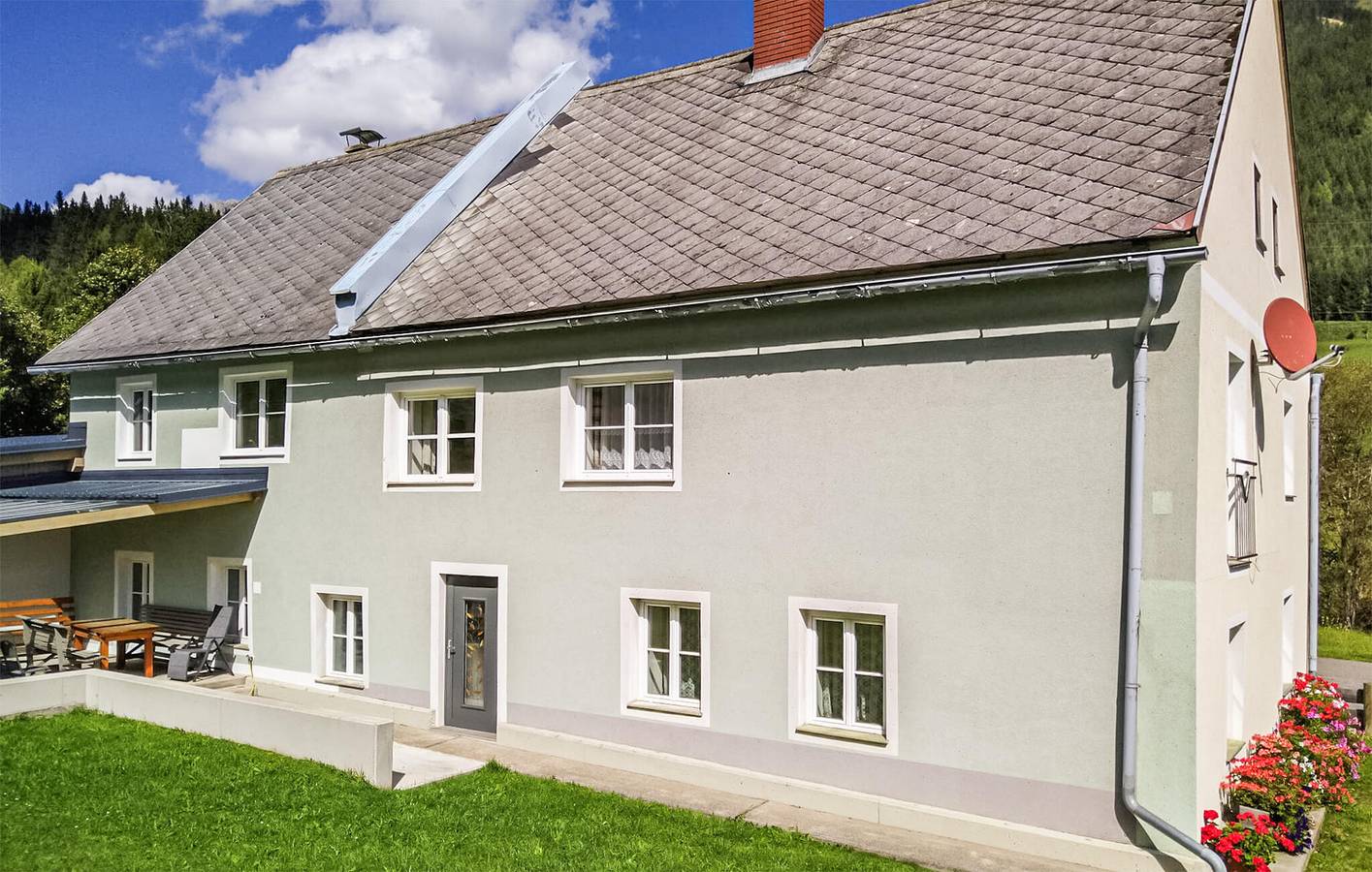 Ganze Ferienwohnung, Ferienwohnung mit Panoramablick in der Nähe von Skiliften und Fluss, mit WLAN und Parkplatz in Vordernberg, Östliche Obersteiermark