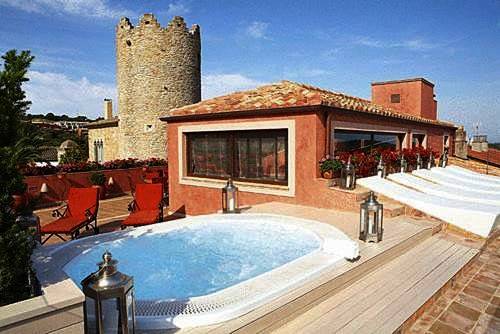 Hôtel pour 2 personnes, avec balcon ainsi que sauna et jacuzzi