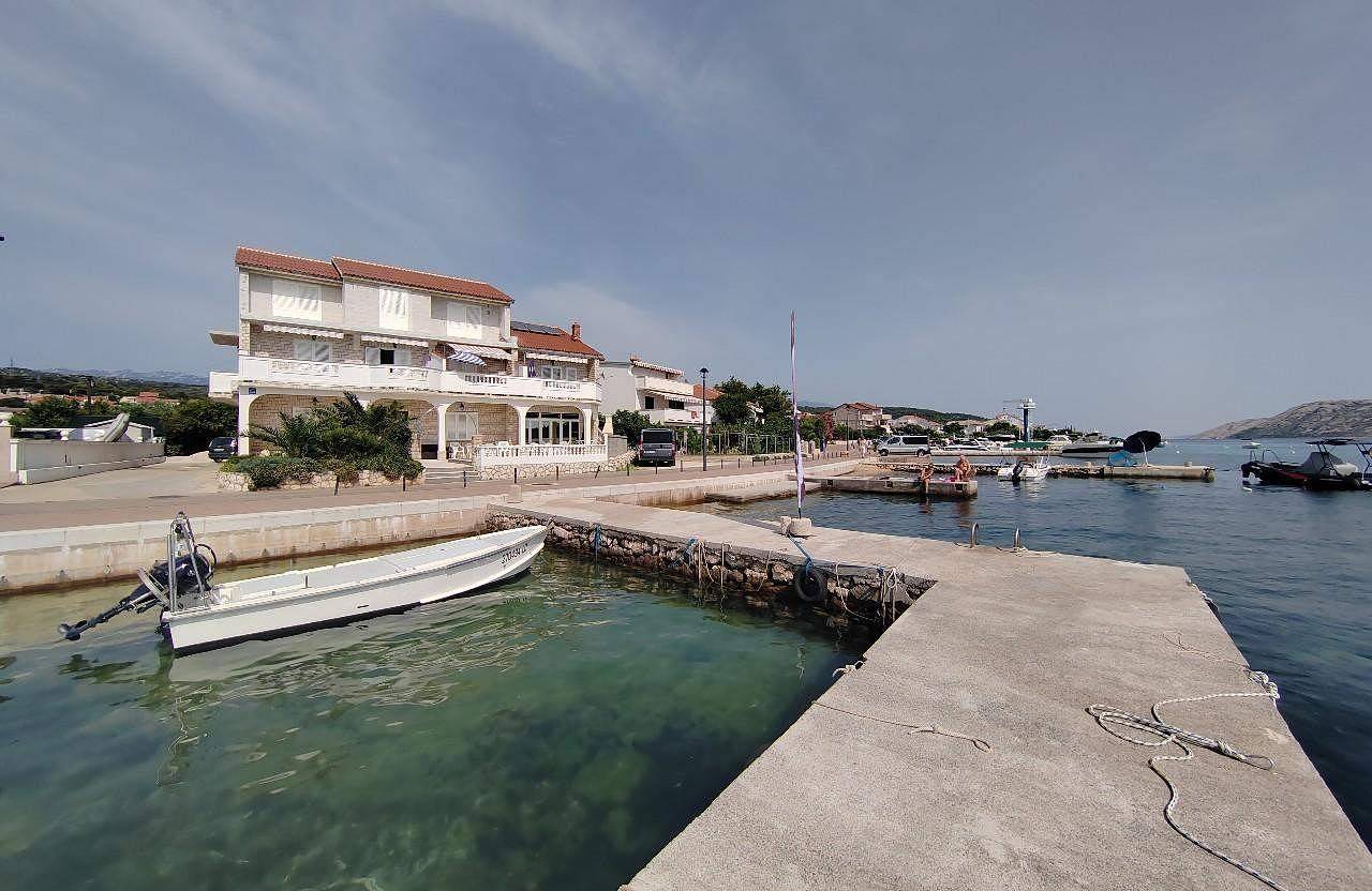 Entire apartment, Two bedroom apartment near beach Barbat, Rab A-22364-a in Kaštel (Barbat), Barbat na Rabu