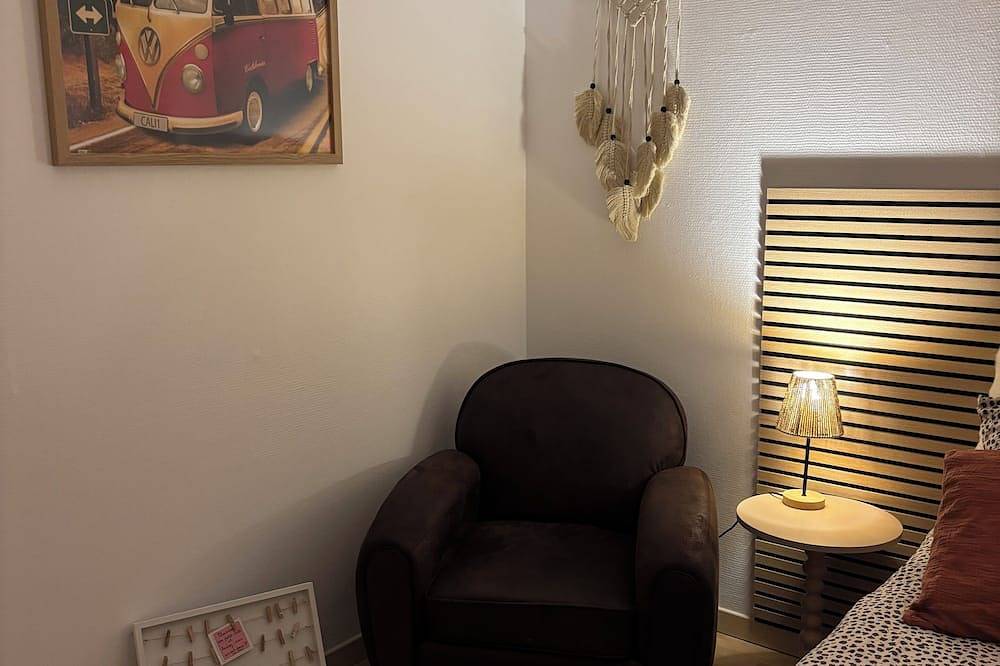 Entire apartment, Place de l'Âtre: exceptional view of the basilica in Épinal, Épinal region