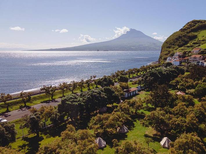 Location de vacances pour 2 personnes, avec jardin dans Faial - 2