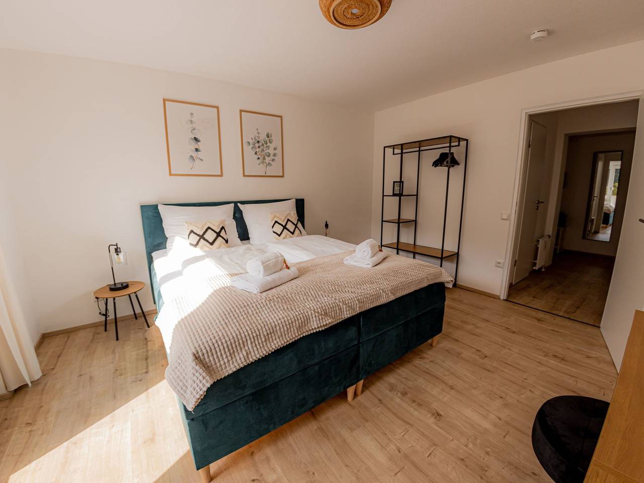 Ganze Wohnung, Modernes Apartment mit Balkon, Parkplatz und WLAN in der Nähe des Passauer Stadtzentrums in Passau, Passauer Land