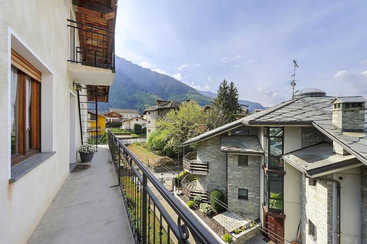 Hel lejlighed, Le Foyer – Relax in Val d'Ayas in Tillly (Challand-Saint-Anselme), Challand-Saint-Anselme