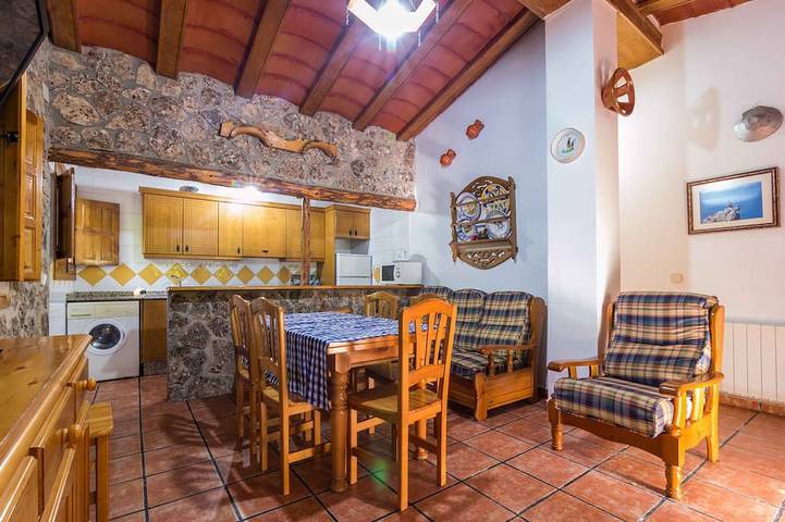 Cottage for 6 people, with garden, with pets - 1