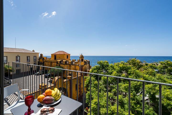 Appartement entier, Appartement de vacances pour 4 personnes avec balcon in Funchal (Santa Maria Maior), Île de Madère