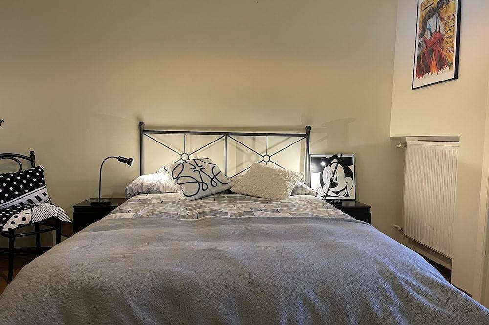 Rome-Lovely spacious Quite villa- Metro to downtown in La Storta, Rome