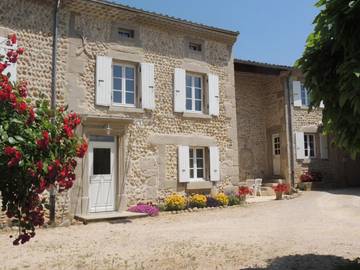 Chambre d’hôte pour 4 personnes, avec terrasse ainsi que jardin et vue à Mercurol