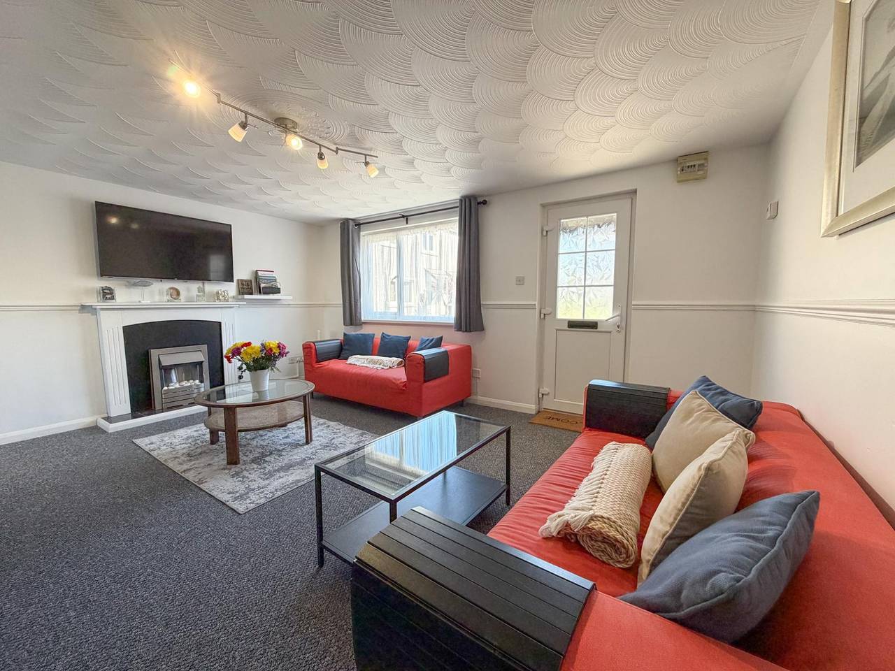 Pleasant View - 3 Bedroom Holiday Home - Pembroke in Pembroke, Pembrokeshire