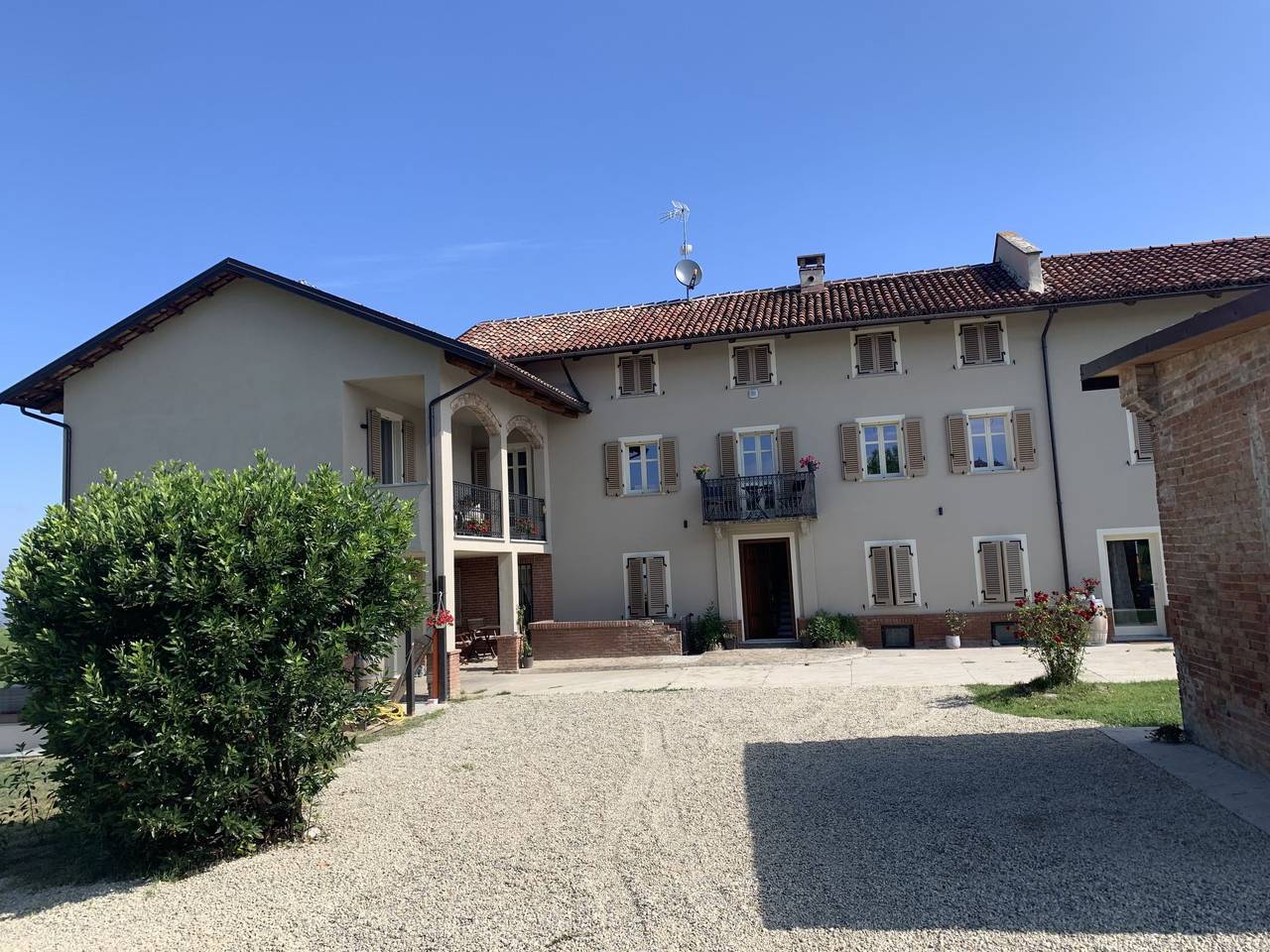 Appartamento intero, La Rosa in Costigliole d'Asti, Langhe