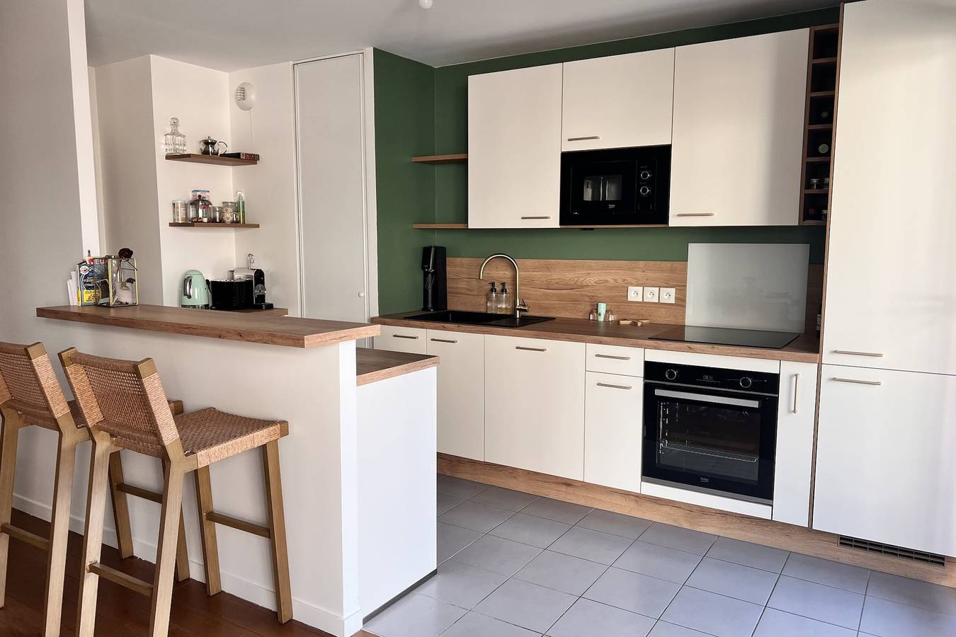 Appartement entier, Appartement lumineux avec balcon à Asnières in Asnières-sur-Seine, Hauts-de-Seine