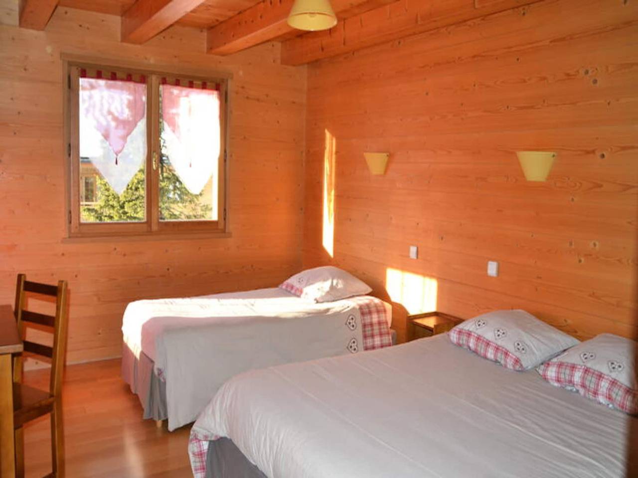 Ganze Wohnung, 7 Zimmer für 14 Personen in Le Grand-Bornand, Annecy und Umgebung