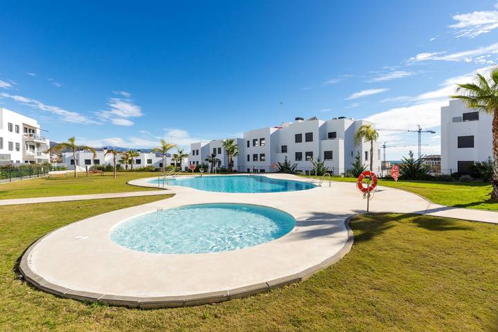Gîte pour 6 personnes, avec jardin et bassin pour enfant à Torre del Mar - 2