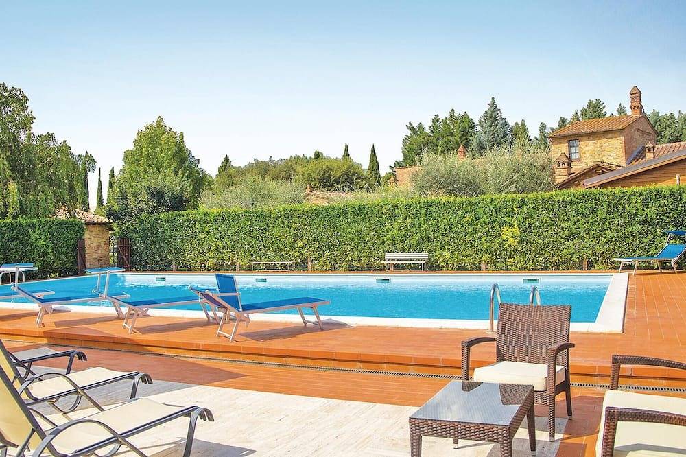2 bedroom lovely home in Castiglion del Lago Pg in Castiglione del Lago, Lake Trasimeno