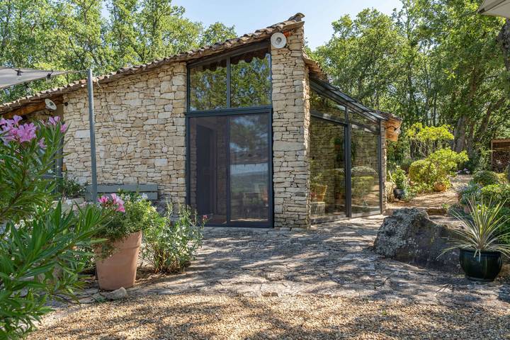 Location de vacances pour 8 personnes, avec piscine et jardin à Bonnieux - 3