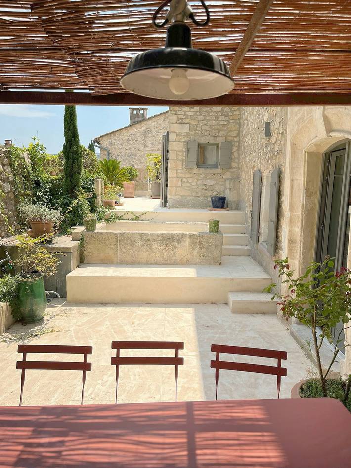 Location de vacances pour 4 personnes, avec terrasse, adapté aux familles à Eygalières - 4