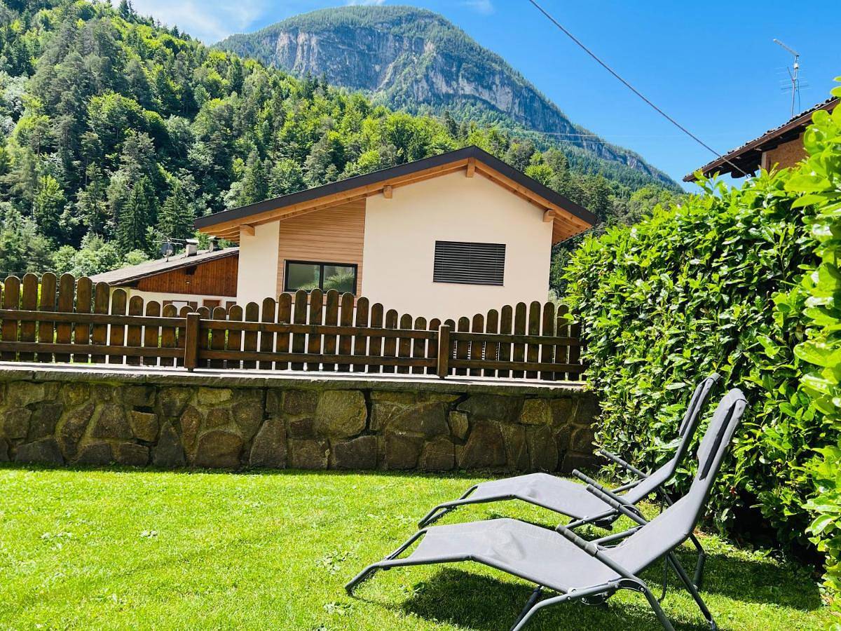 Ganze Wohnung, Apartment with Terrace in Deutschnofen (Bozen), Aldein