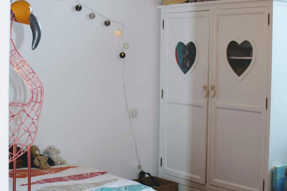 Villa of 150 m2 with swimming pool - 300 m. from the beach in Arès, Arcachon region