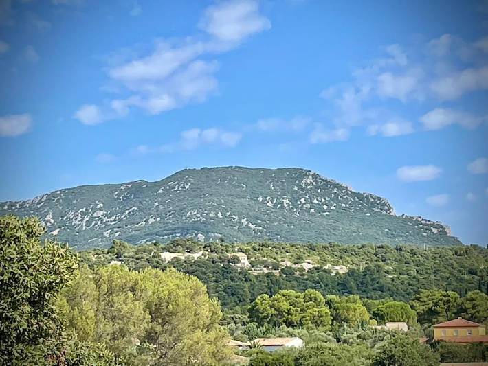 Gîte pour 3 personnes, avec vue et jardin à Saint-Jean-de-Cuculles - 4
