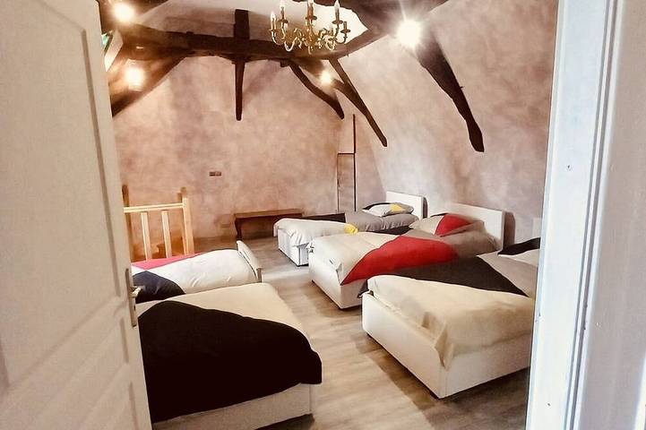 Gîte pour 14 personnes, avec piscine ainsi que jardin et terrasse à Sainte-Foy-de-Longas - 4