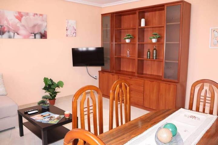 Apartamento de vacaciones para 8 personas, con terraza, Se admiten mascotas - 1