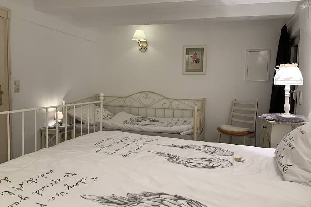 Ganze Wohnung, Naturhof im Bergischen  für traumhafte Erholungstage in der Ferienwohnung \"Emma\" in Reichshof, Oberbergischer Kreis