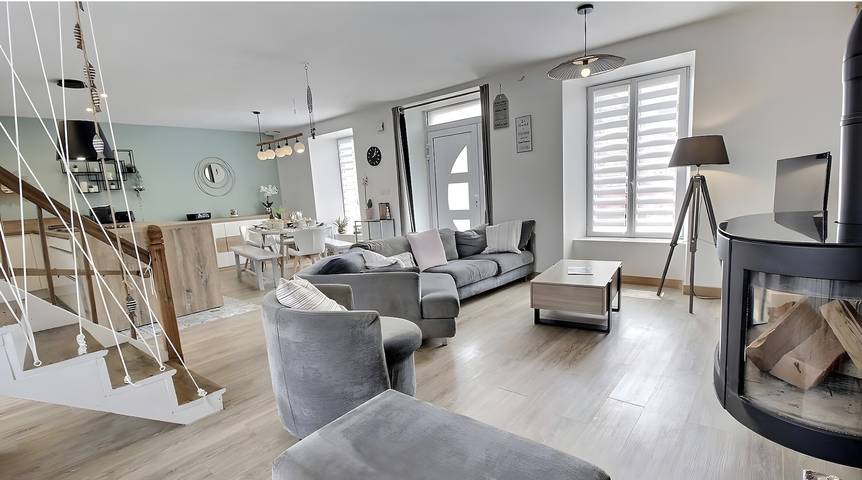 Maison de Vacances 'Les Hirondelles' avec Terrasse Privée et Wi-Fi in Matignon, Région de Dinan
