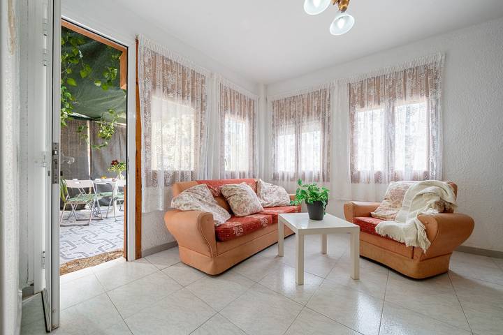 Ferienhaus "Ebre Home" mit privatem Mini-Pool, 3 privaten Terrassen und Wlan in La Cava, Deltebre