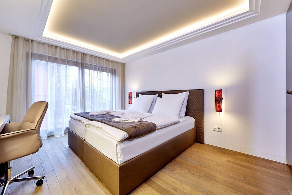 Ganze Wohnung, City suite # 7 m. 127qm/2. Og - max. 5 Pers. - Suedb., Wlan,Sauna Haus im Garten in Murnau am Staffelsee, Das Blaue Land