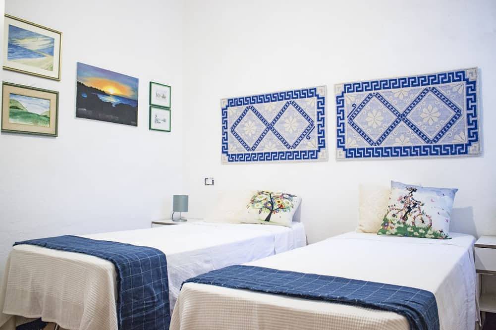 Appartamento intero, S\\'Omu e Mari, appartamento a 600m dal mare con giardino privato, barbecue e wifi in Buoncammino, Provincia di Ogliastra