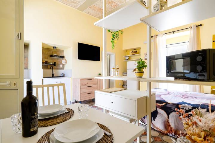 Hel lejlighed, Ferielejlighed for 3 personer med balkon in Specchia, Taranto-bugten