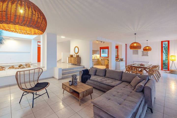 Villa für 14 Personen, mit Terrasse und Pool sowie Garten auf Rhodos - 3