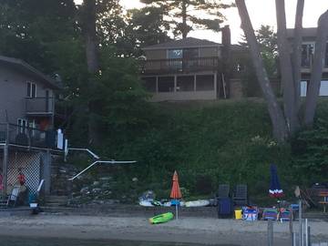 Cabin for 6 Guests in Meredith (NH), Lake Winnipesaukee, Picture 1