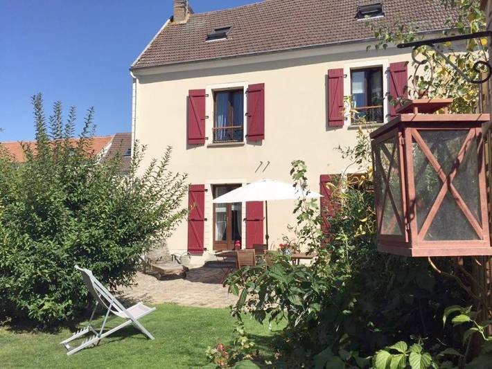 Location de vacances pour 6 personnes, avec terrasse à Vigny