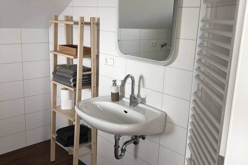 Ganze Wohnung, Gemütliche Ferienwohnung im Bodenseehinterland in Markdorf, Region Bodensee-Oberschwaben