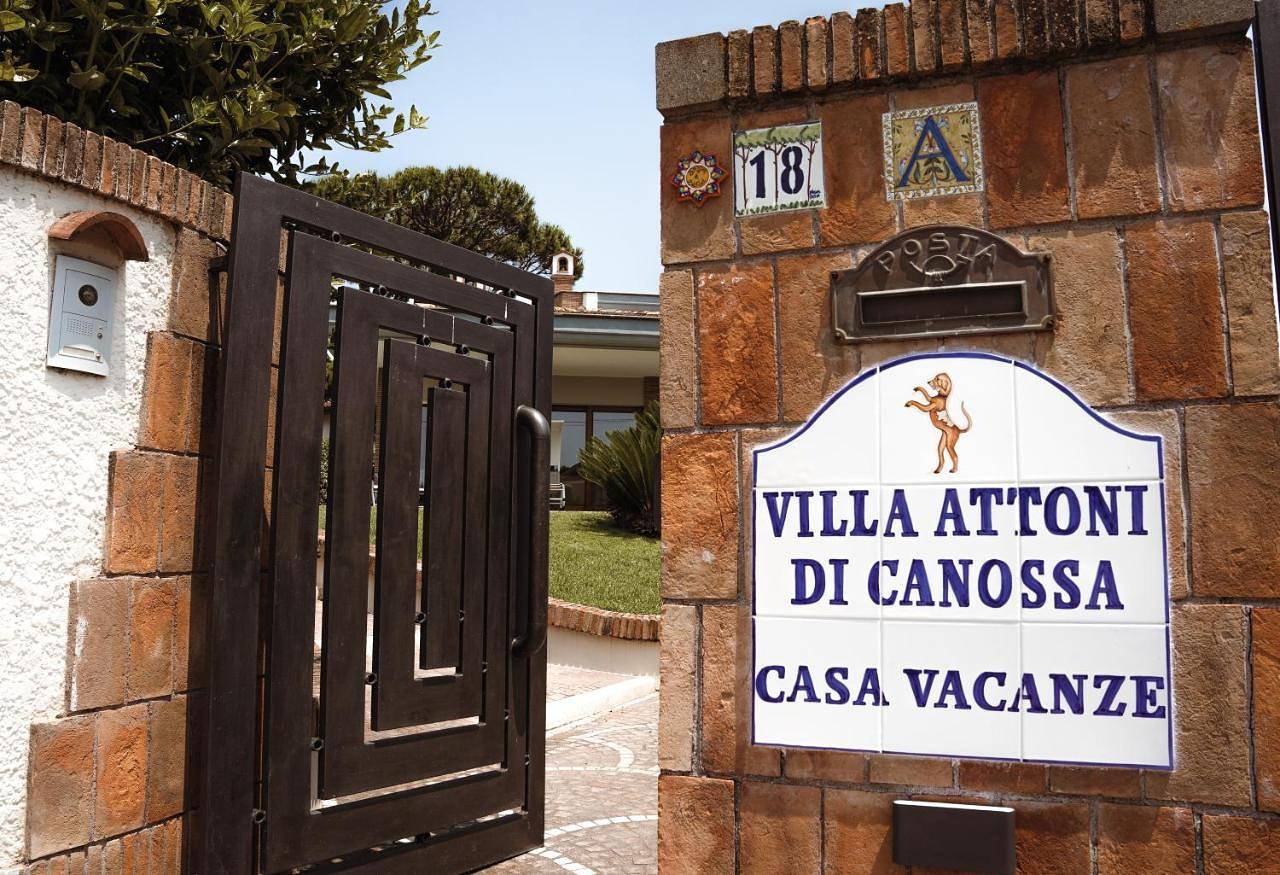 Villa Attoni Di Canossa in Anzio, Rom Provinz