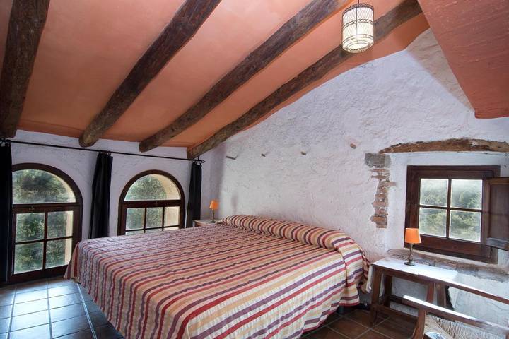 Casa rural para 2 personas, con jardín además de piscina y vistas en Cataluña - 3