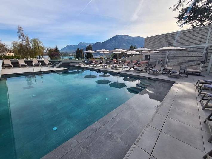 Hotel für 2 Personen, mit Terrasse und Pool in Annecy