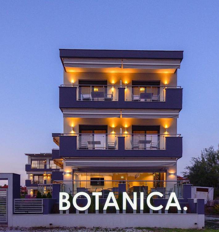Ferienhaus für 2 Personen, mit Balkon und Terrasse sowie Garten