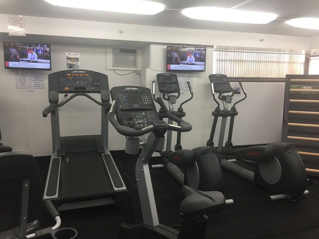 Ganze Wohnung, Geräumige 30. Flr. mit herrlichem Meerblick Waikiki Studio A, in Waikiki Beach, Honolulu