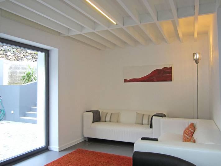 Location de vacances pour 8 personnes, avec terrasse et jardin dans Furnas - 3