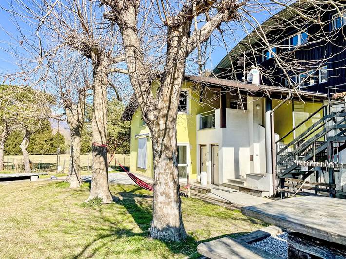 Ferienwohnung für 3 Personen, mit Balkon und Garten sowie Ausblick