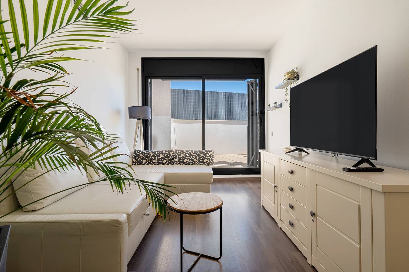 Ganze Wohnung, Ferienwohnung 'Sunset- Spa and Bbq' mit Meerblick, Wlan und Klimaanlage in el Vendrell, Costa Dorada