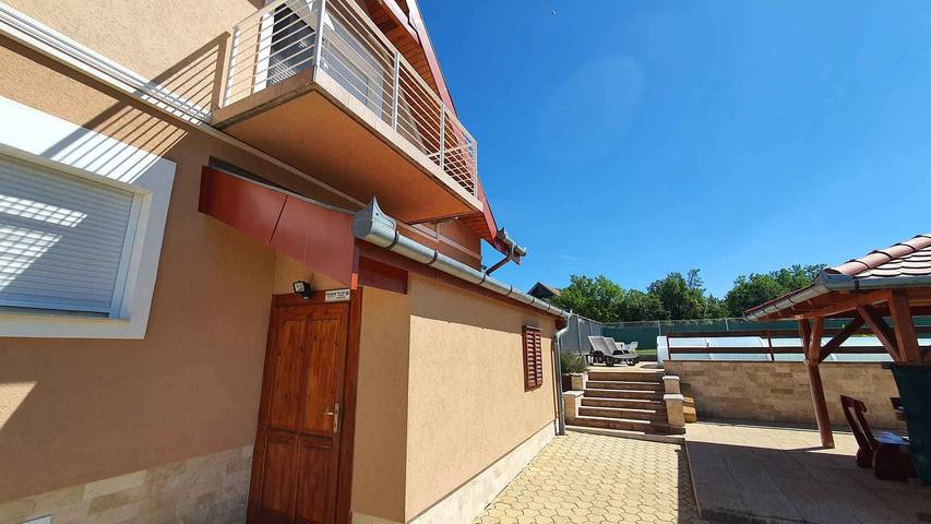 Ferienhaus mit Panoramablick und Pool in Siofok, Siófok und Umgebung