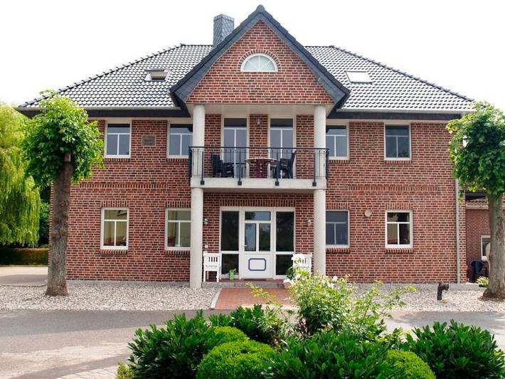 Ferienwohnung für 5 Personen, mit Garten und Balkon in Altjellingsdorf
