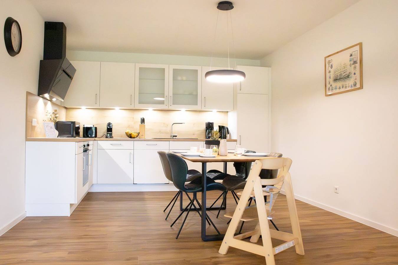 Apartamento entero, Schöne Tiet – Frische Auszeit. Modern. Terrasse mit Rasenfläche. Strandnah. in Tossens, Butjadingen