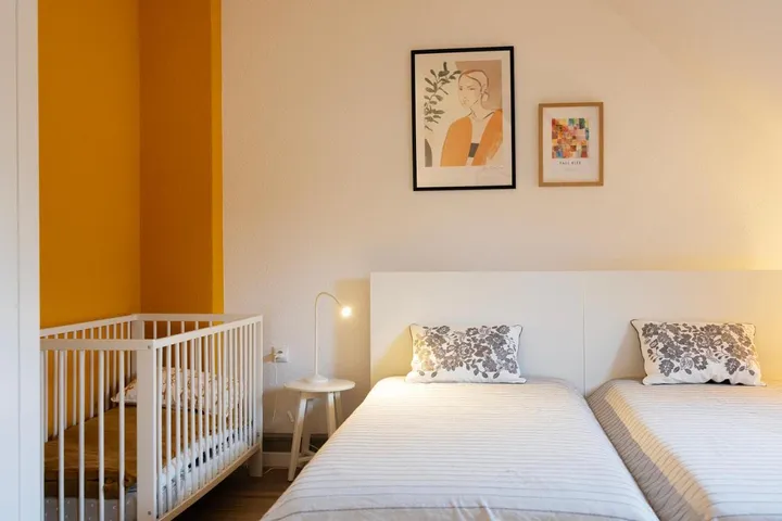 Ganze Wohnung, Three-Bedroom Apartment in Meiderich/Beeck, Duisburg