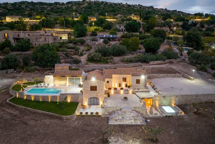 Villa pour 9 personnes, avec jardin et piscine à Modica