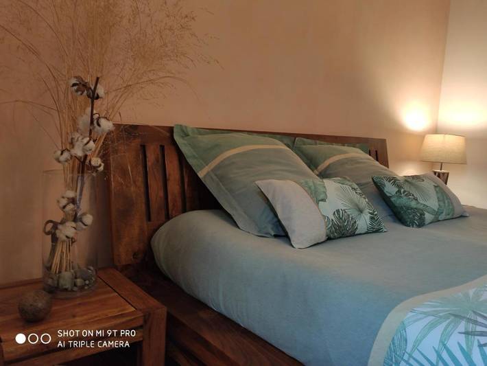 Chambre d’hôte pour 2 personnes, avec jardin ainsi que vue et terrasse